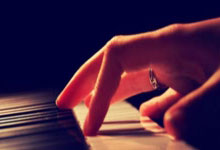 FB体育APP-德甲重磅对决：掘金迎战拜仁，出线形势今夜定乾坤！