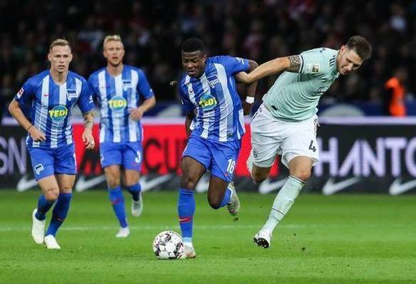 包含柏林赫塔客场取胜豪门，历史性一战的词条