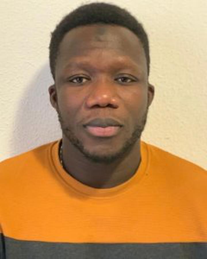 塞内加尔选手在田径项目中刷新纪录的简单介绍