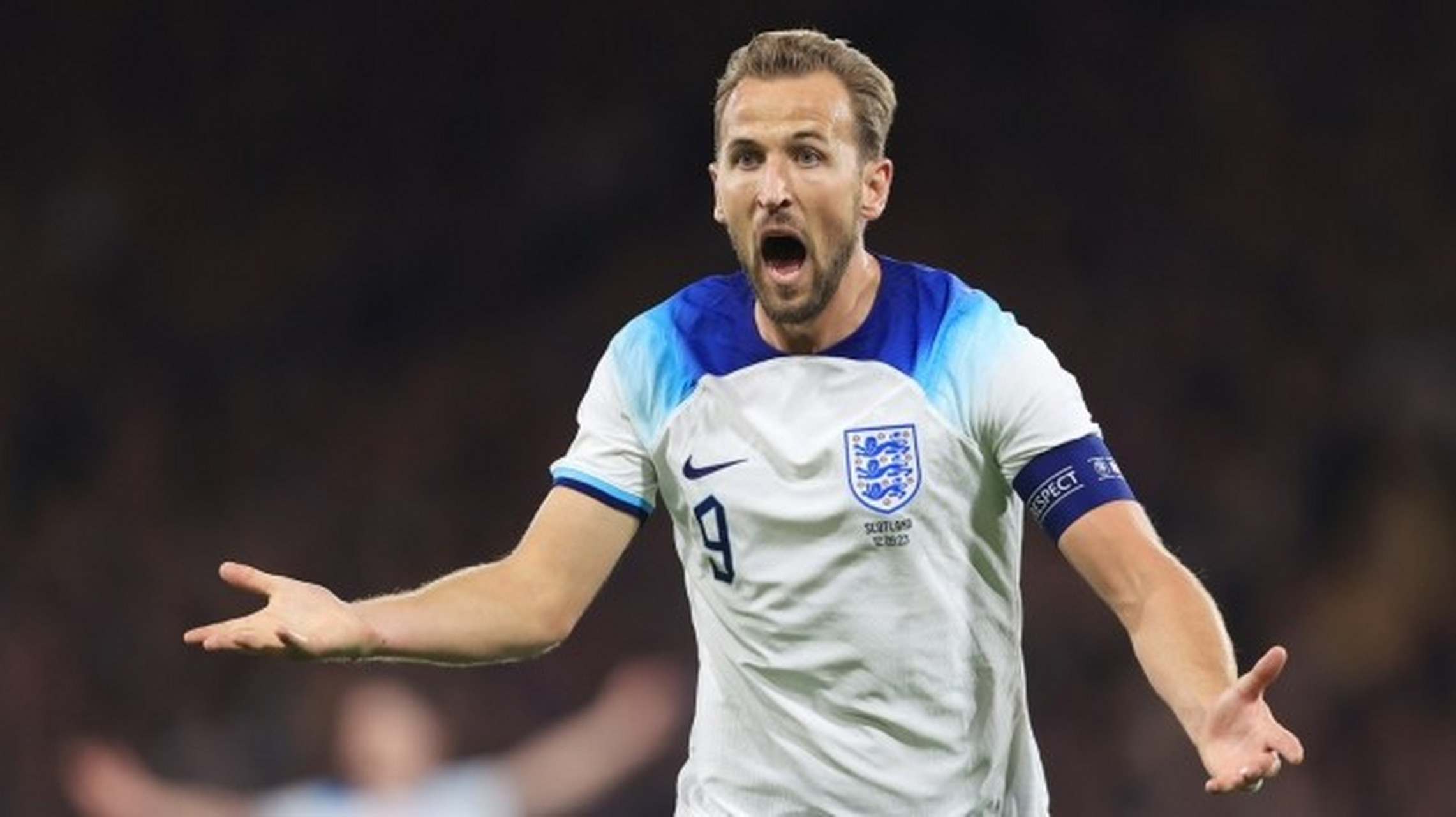 包含英格兰面对北爱尔兰，争取晋级的词条