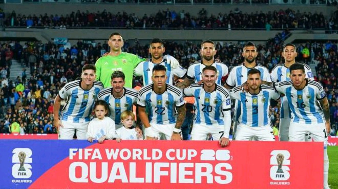 -阿根廷国脚在海外联赛中助球队夺冠