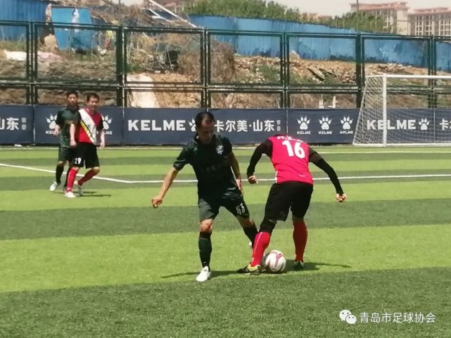 青岛黄海主场告捷，领跑积分榜