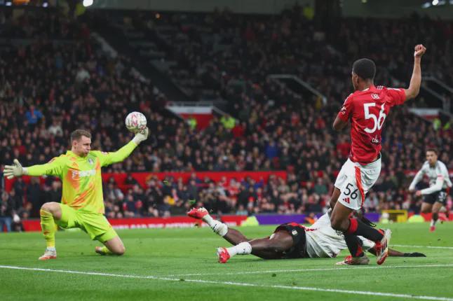 -包含豪强相争不分胜负点球大战令人心跳加速的词条