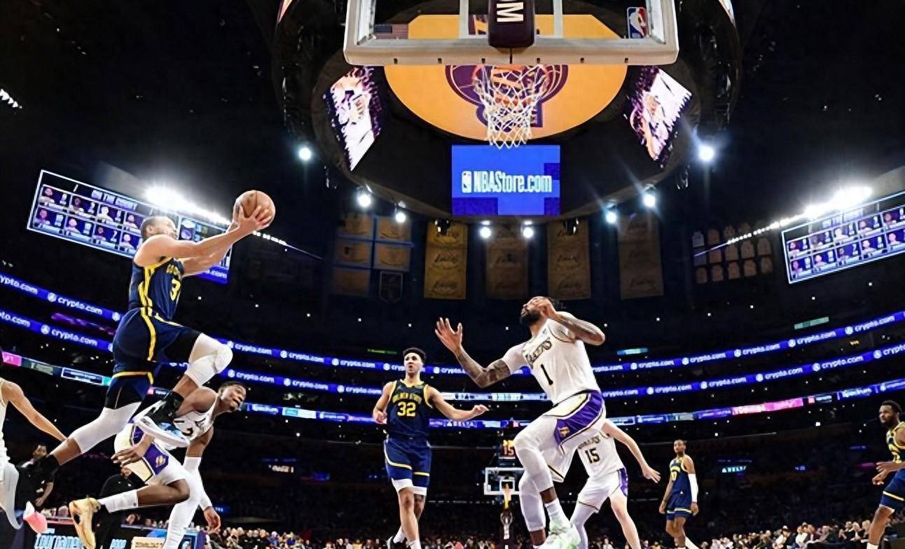 包含逆转！圣马力诺队在败局中实现反超的词条