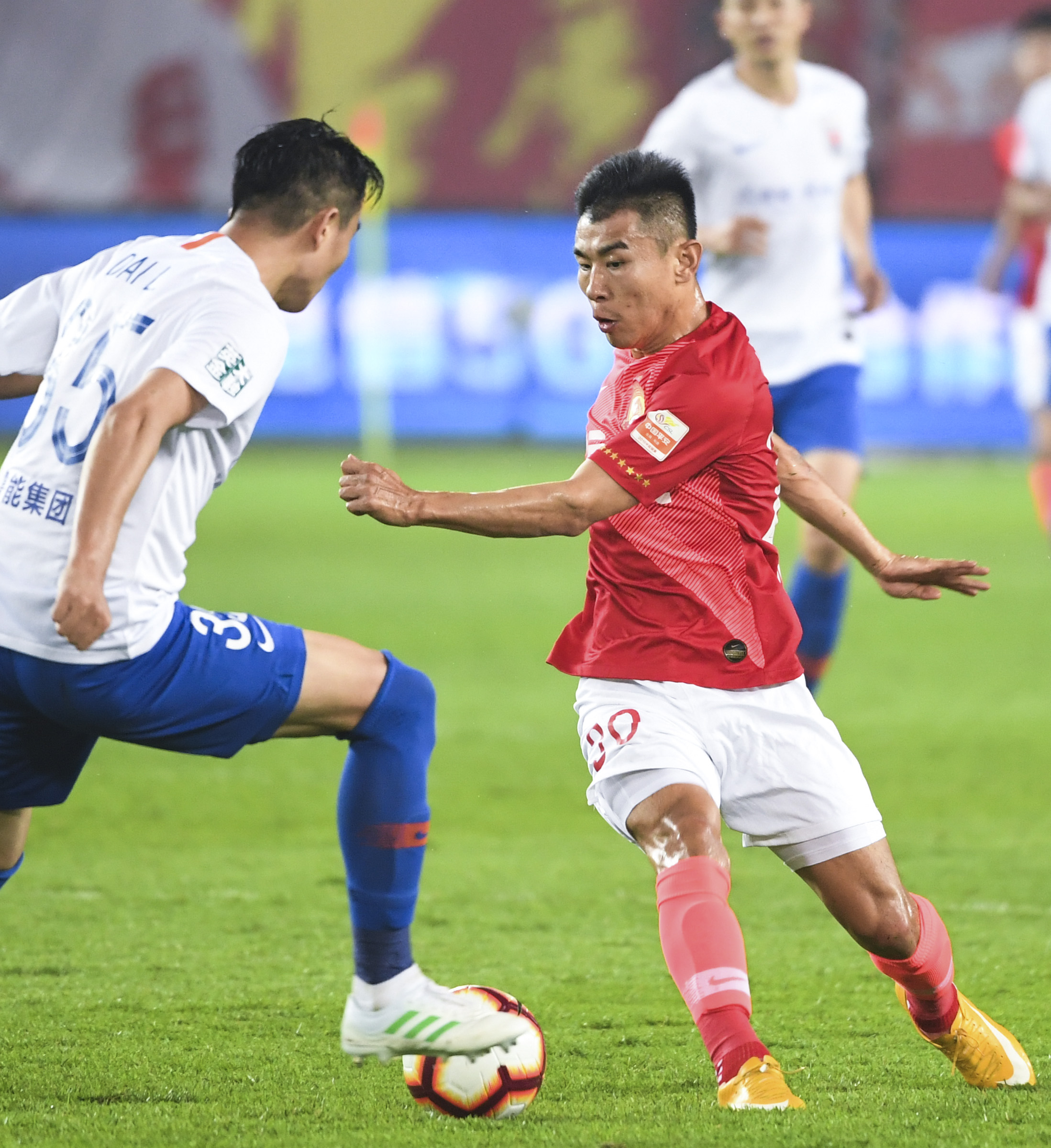 广州恒大队在比赛中表现出色