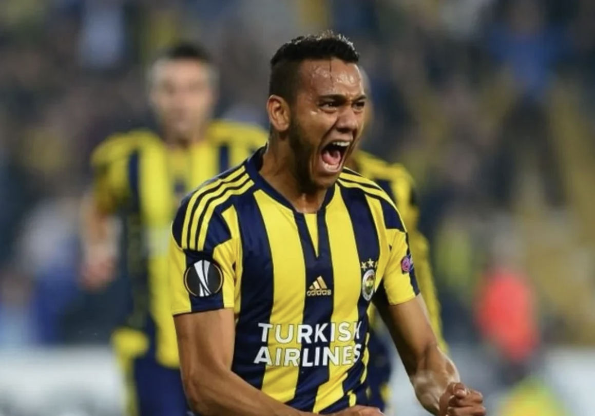 索萨的首发队员出现新伤病，他在考虑团队的机会的简单介绍