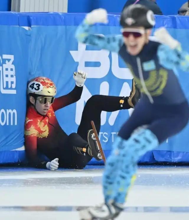 包含巴基斯坦选手斗志昂扬夺铜牌的词条 包含巴基斯坦选手斗志昂扬夺铜牌的词条