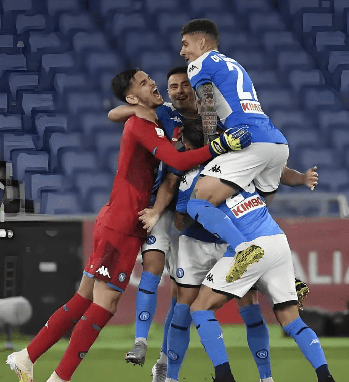 那不勒斯客场大胜,排名稳步攀升 那不勒斯客场大胜,排名稳步攀升