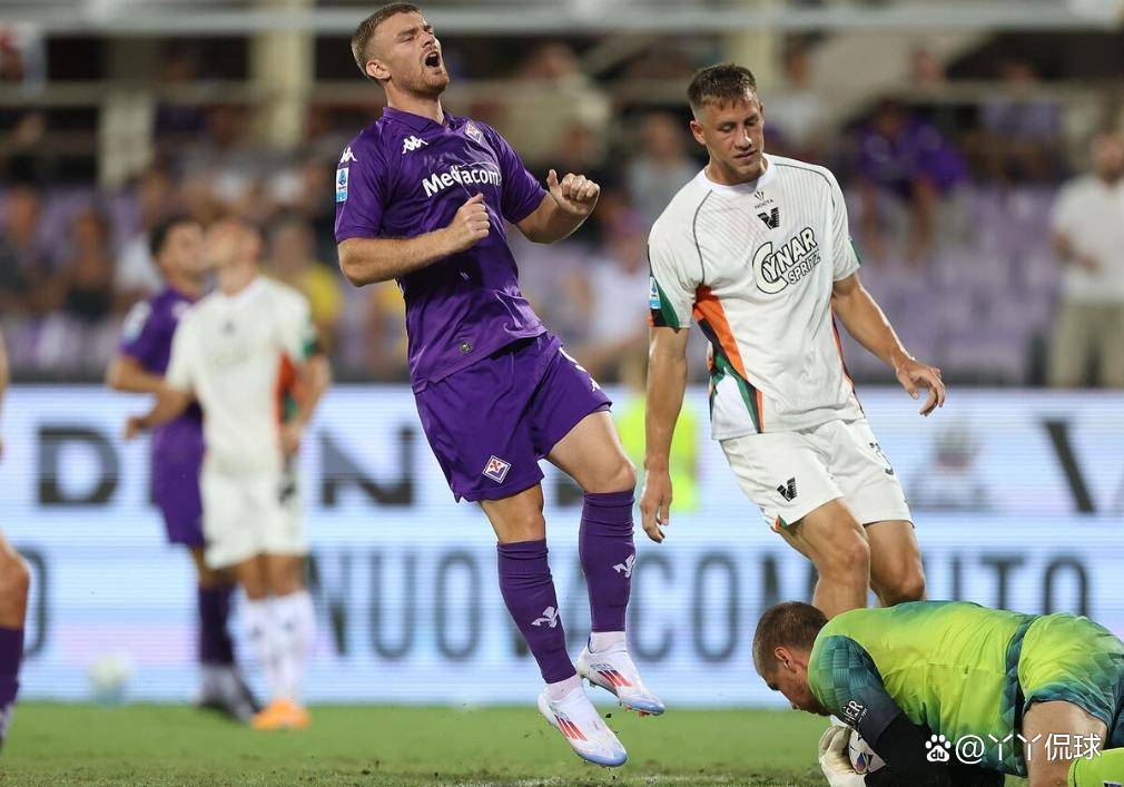 -佛罗伦萨周中比赛失利：备受球迷批评的简单介绍