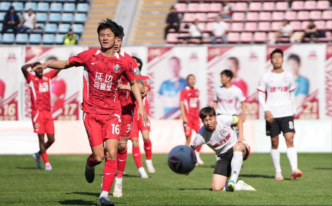 国内小球队惊艳表现备战国际比赛