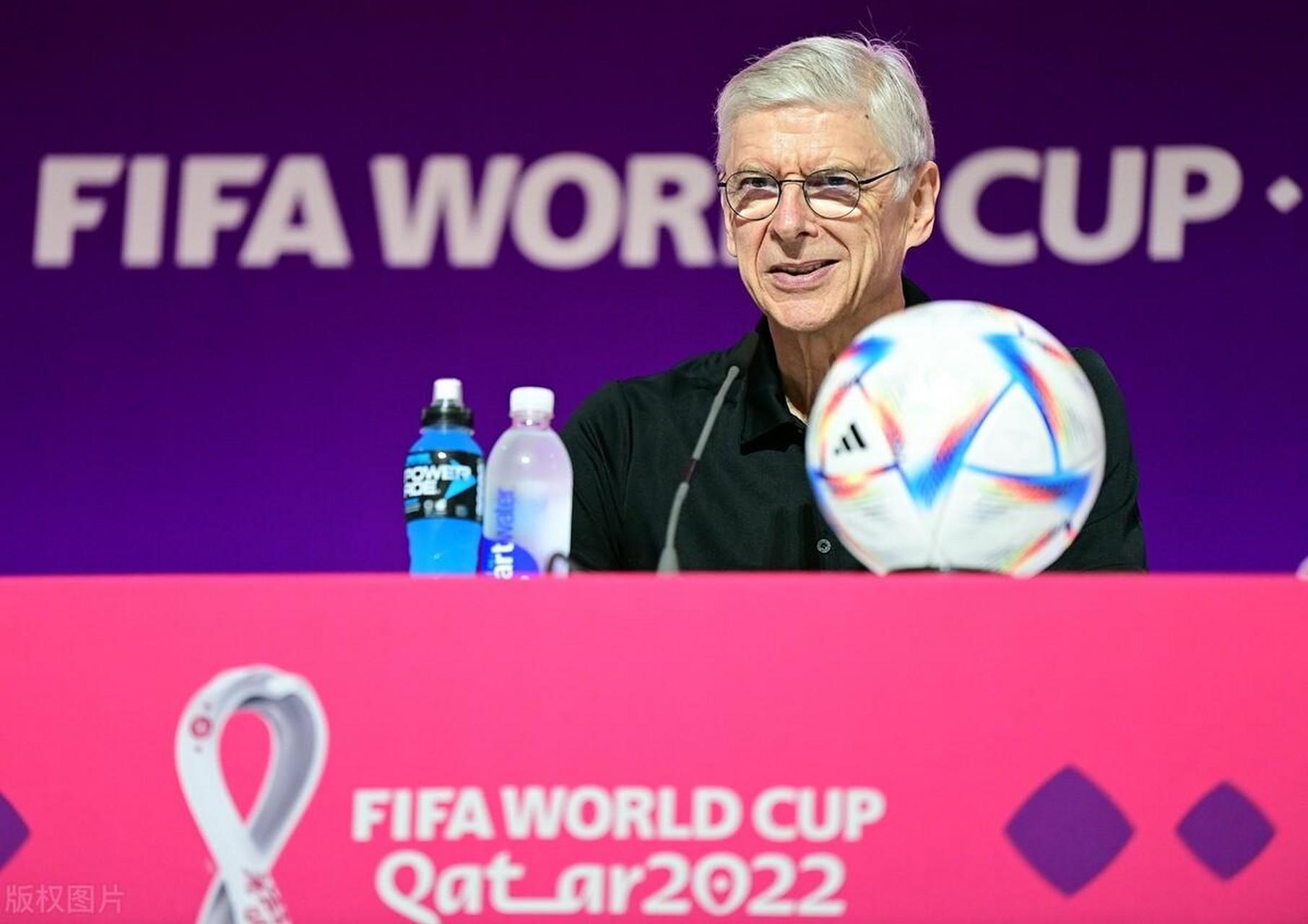 FB体育APP-阿森纳主场大败曼联，温格无奈离开