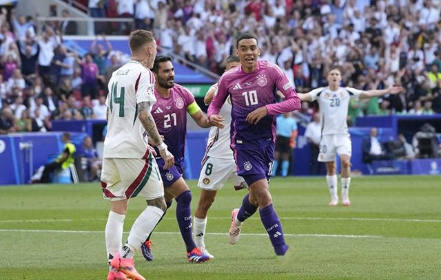 德国队斩获胜利,晋级下一轮比赛 德国队斩获胜利,晋级下一轮比赛