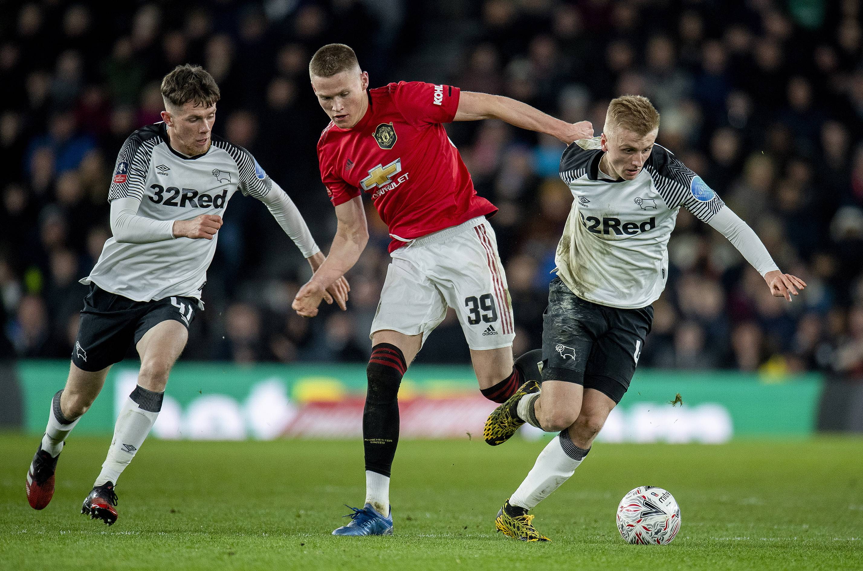 FB体育官网-比利亚雷亚尔客场逼平贝蒂斯，保持不败表现的简单介绍