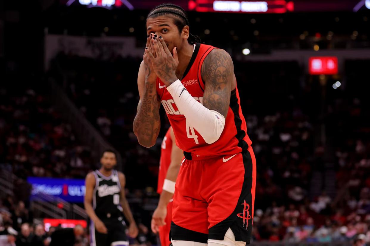 FBsports-火箭主帅发飙，球员心态弥补连败