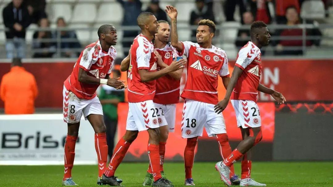 兰斯力争主场胜利，力争跻身法甲前四的简单介绍