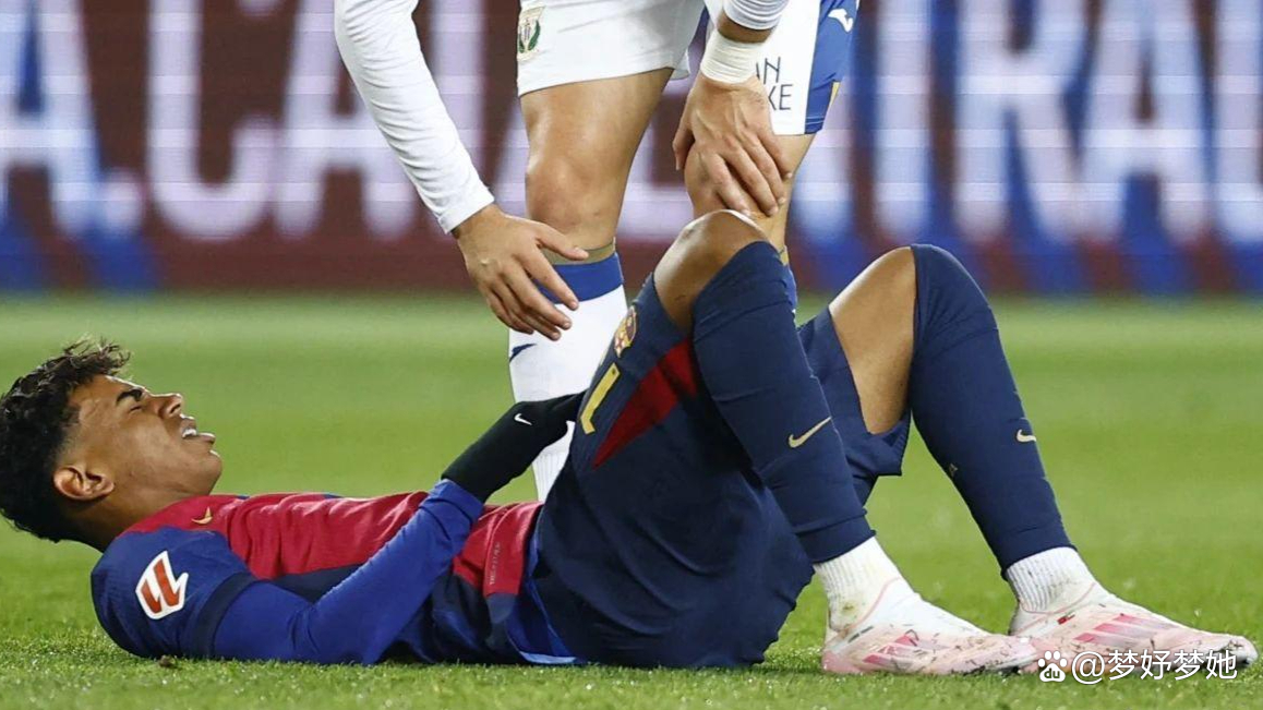 FB体育娱乐-关于巴塞罗那球员受伤退出下场比赛的信息