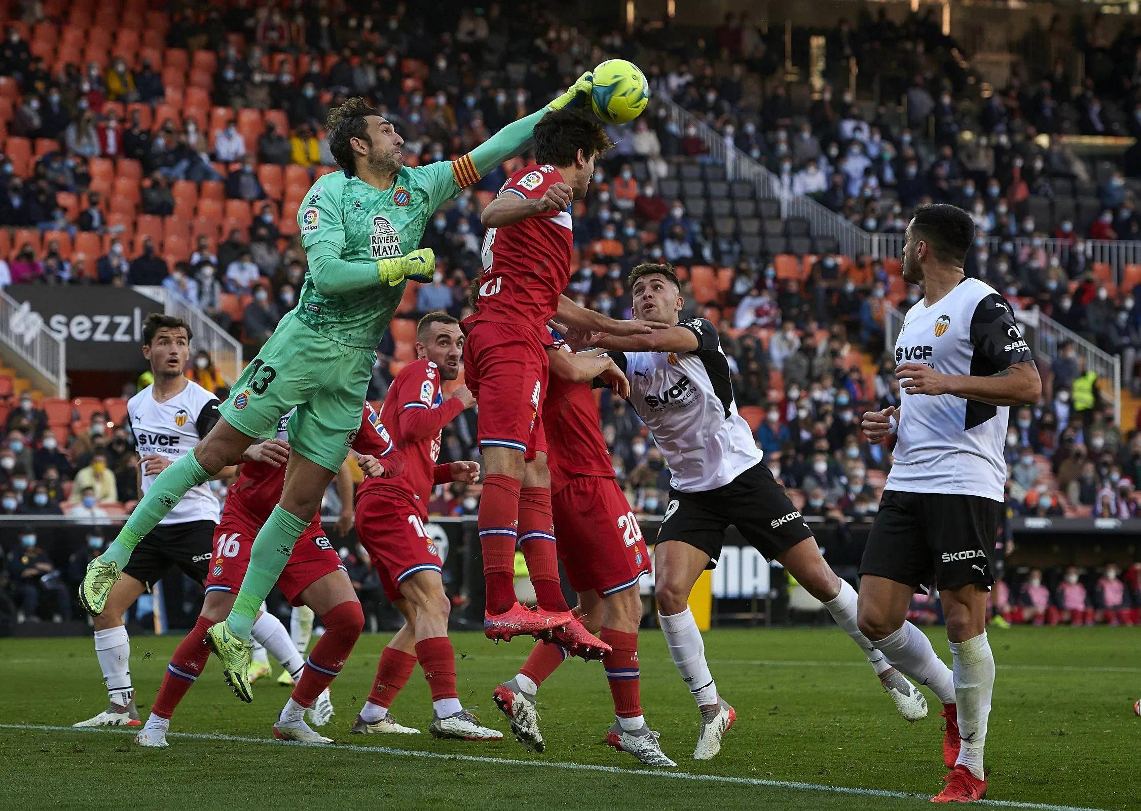 巴伦西亚客场失利，战绩告急的简单介绍