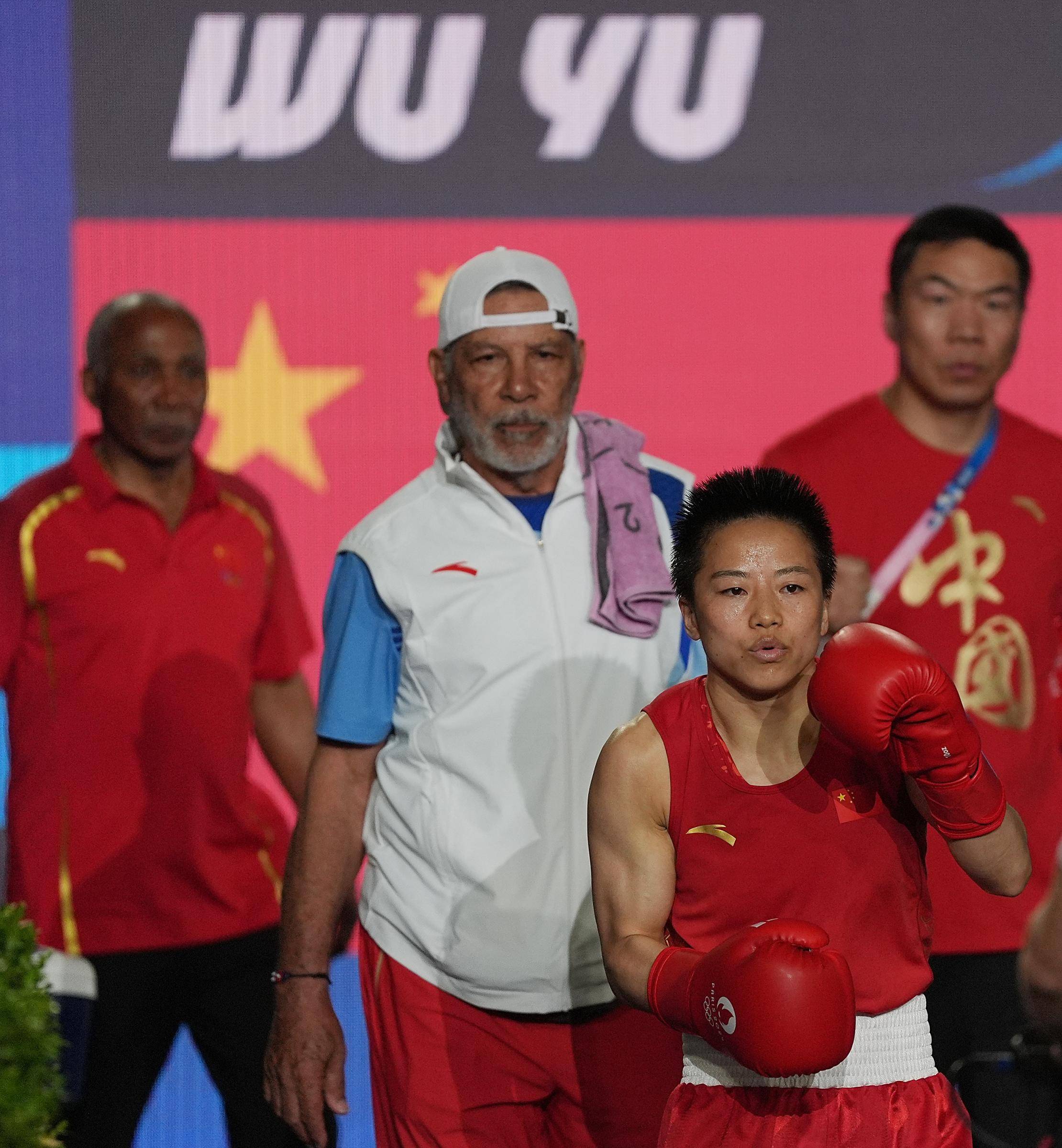 中国拳击选手实现逆袭，获得金牌