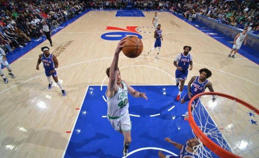 FB体育在线-西班牙选手在男子篮球赛中大放异彩