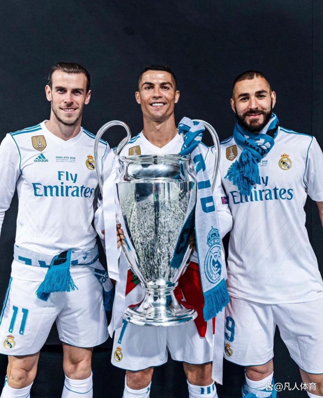 皇家马德里队员火力全开,轻松击溃对手 皇家马德里队员火力全开,轻松击溃对手