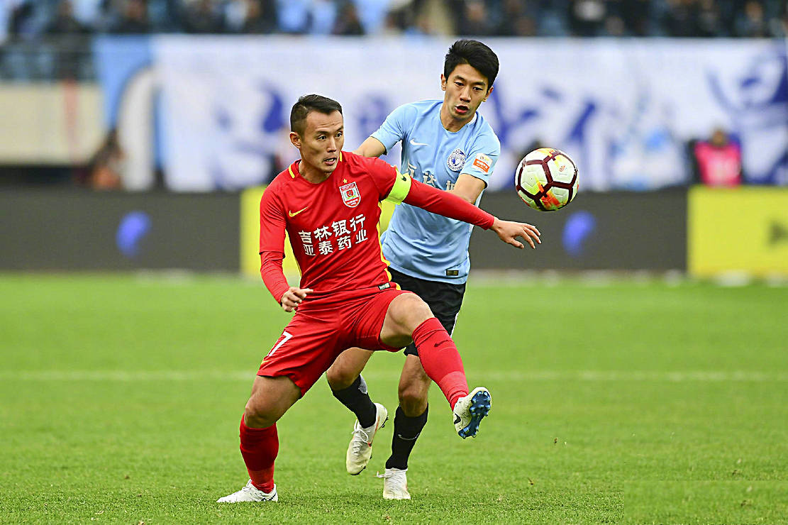 重庆力帆主场击败大连一方，继续稳固积分榜的简单介绍