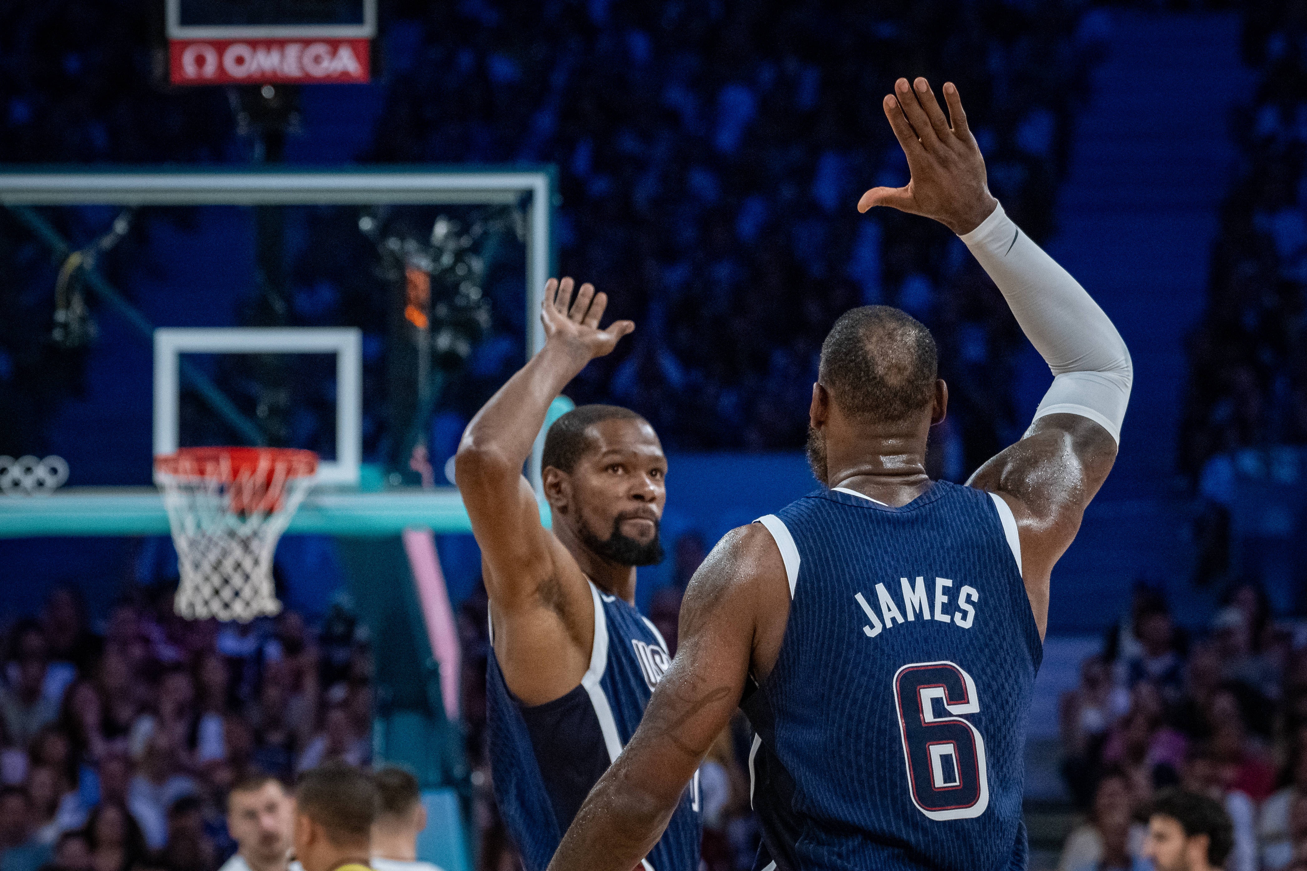 FB体育官方网站-皮尔斯盛赞勇士表现，自称未见顶级球队如此强硬