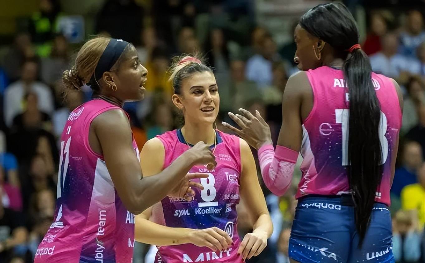 意大利队员稳扎稳打，淡定迎接挑战