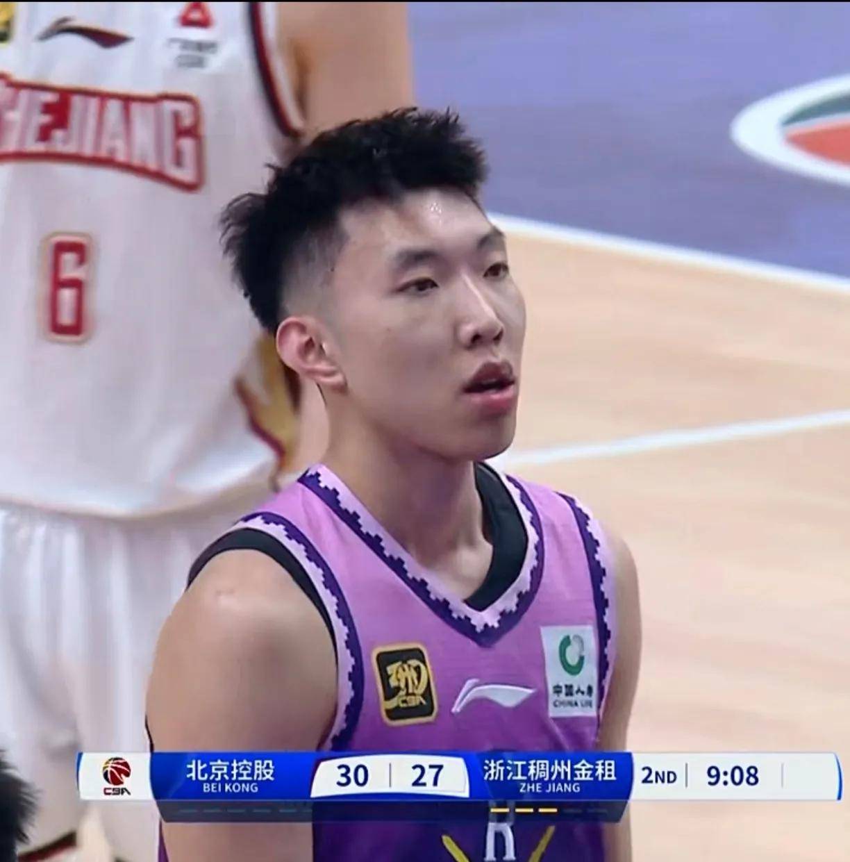 FB体育在线-外籍球员独挑大梁，猛增得分