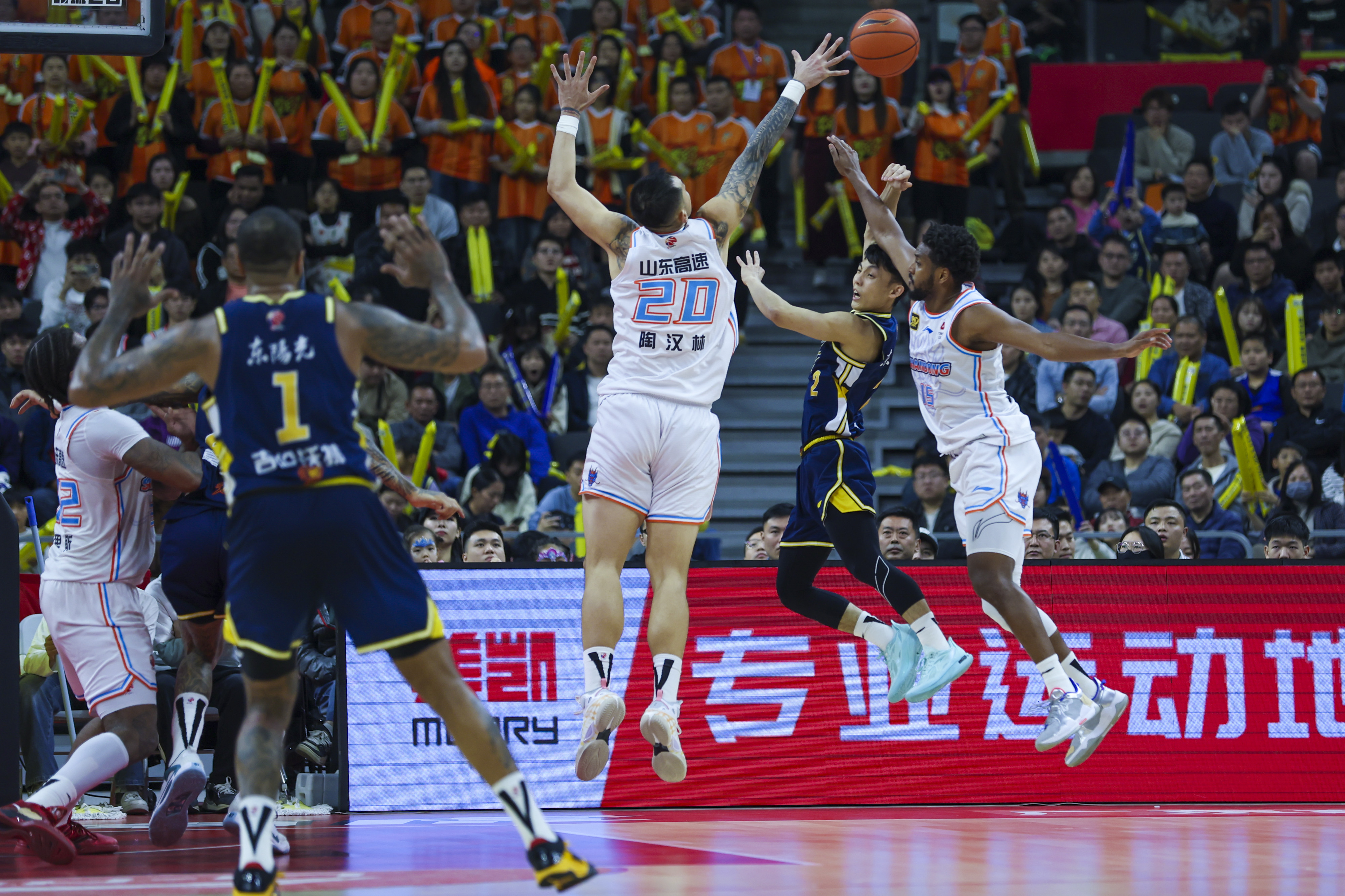 FBsports-包含广东男篮胜辽宁，热身赛拉开序幕的词条