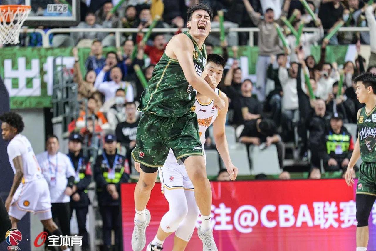 南京同曦男篮再胜江苏队,展示实力 南京同曦男篮再胜江苏队,展示实力