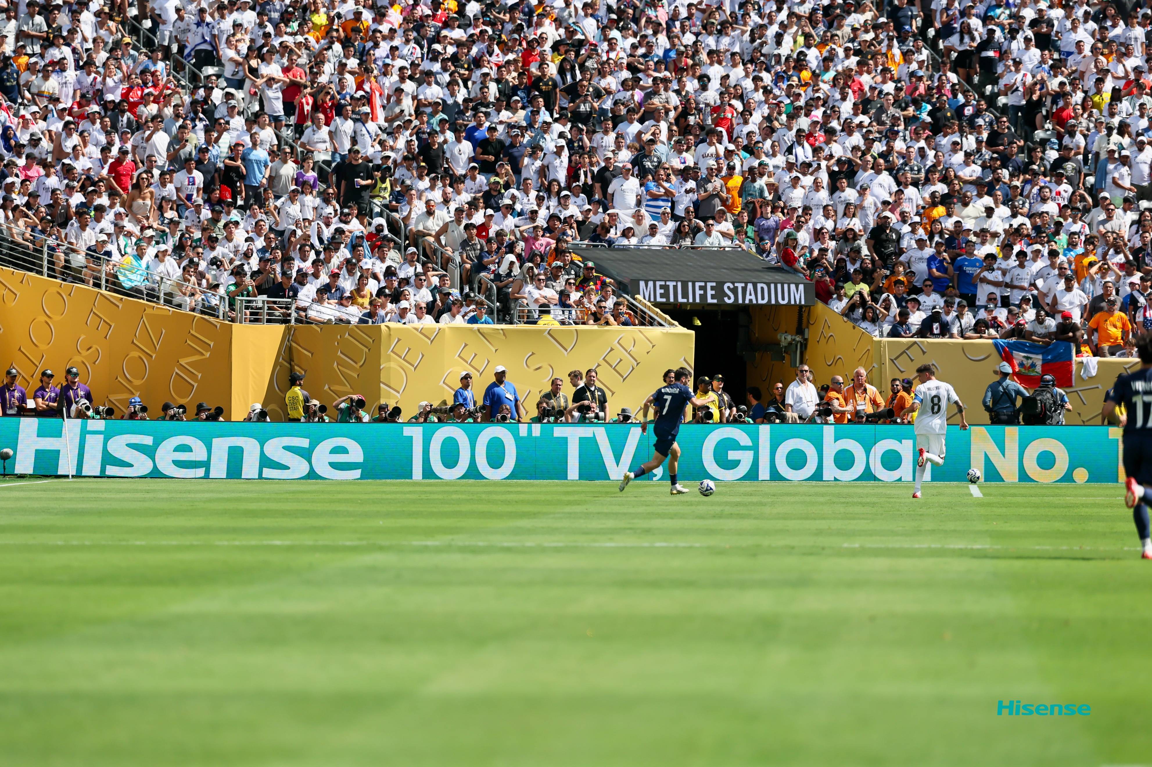 切尔西踢出精彩比赛，比分一边倒