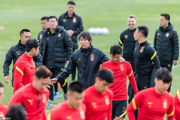 中国男足备战世预赛:李铁研究卡塔尔队特点拒绝用外语交流 中国男足备战世预赛:李铁研究卡塔尔队特点拒绝用外语交流