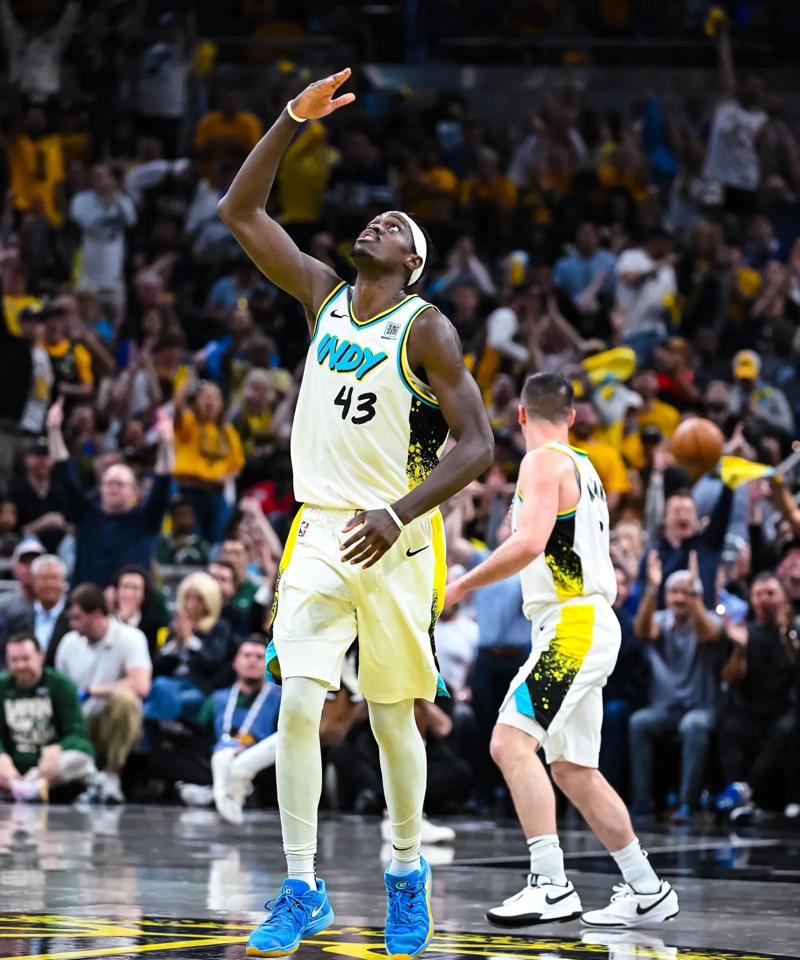 FB体育官网-猛龙遭逆转，西亚卡姆全场分难救主