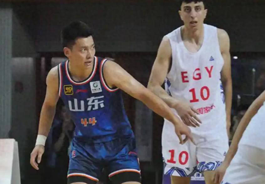 FB体育官网-山东男篮阵容优势明显，轻松战胜对手领先