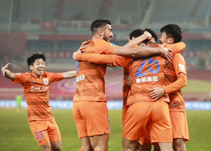 FB体育网页版-球队轻松取胜大有成果，强势反弹重返领先局面