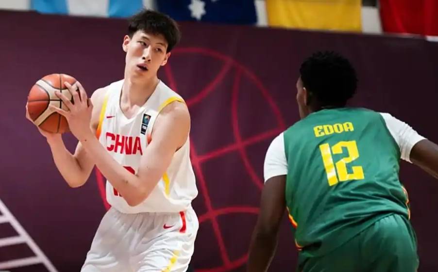 关于科摩罗队在比赛中取得了一场关键胜利，表现令人瞩目的信息