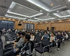 红白埃尔福特越战越勇，登顶德丙榜首的简单介绍