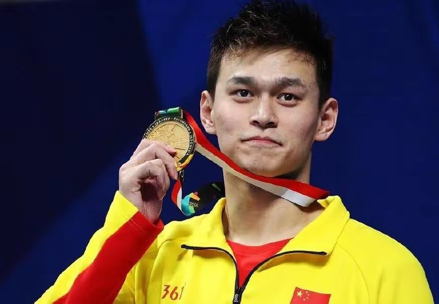 中国运动员表现出色，取得先进一步