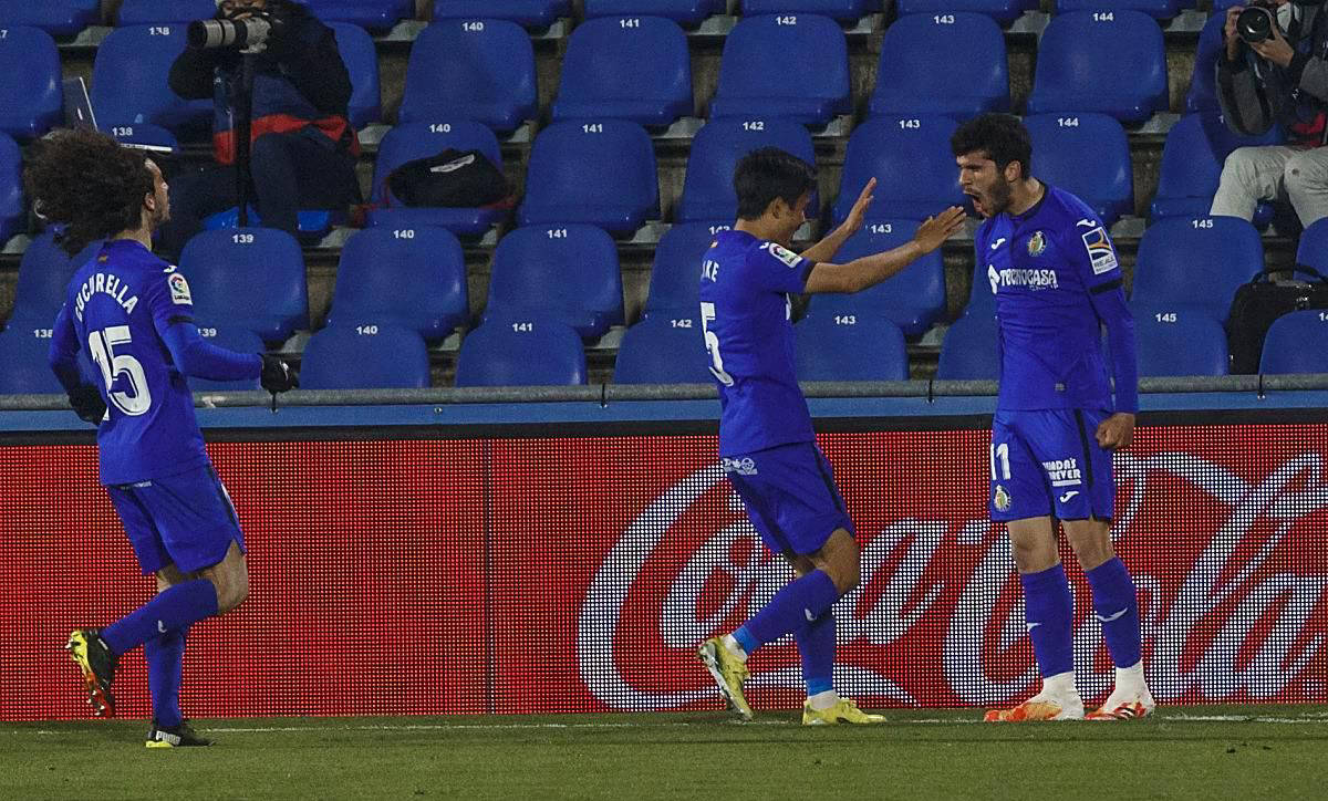 巴伦西亚客场被马德里竞技绝杀，遭遇连败