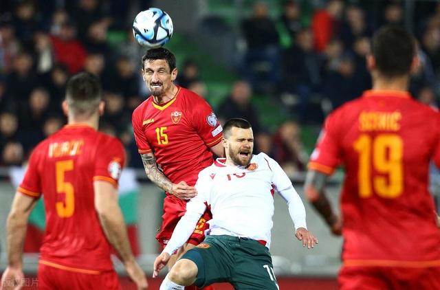 包含欧预赛比赛强队争霸，场面激烈纷争的词条