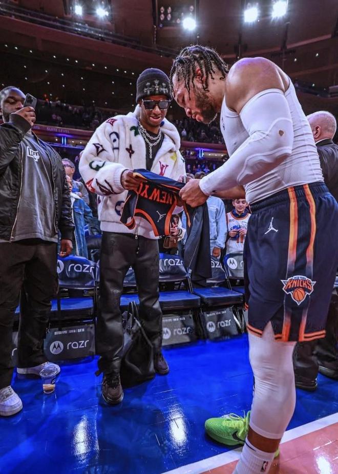 篮网力克尼克斯,重振旗鼓 篮网力克尼克斯,重振旗鼓